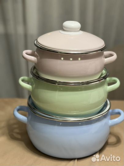 Кастрюля эмалированная новая