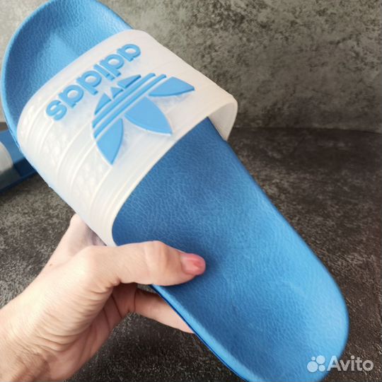 Сланцы Adidas 41 размер