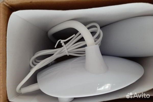 Светодиодная настольная лампа с сенсорным управлен