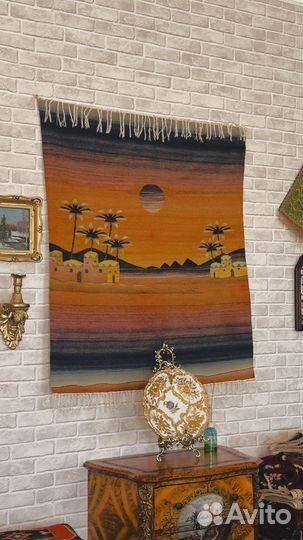 Глиняный кувшин старинный