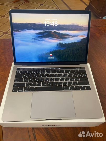 MacBook Pro 13 (Touch Bar, Mid 2018)