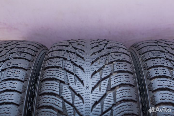 Nokian Tyres Hakkapeliitta R3 SUV 235/55 R20 102R