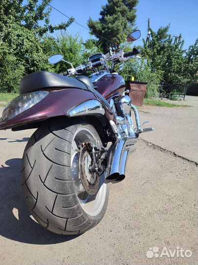 Suzuki Boulevard M109R