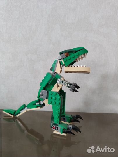 Lego динозавр