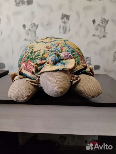 Гобеленовая подушка черепаха