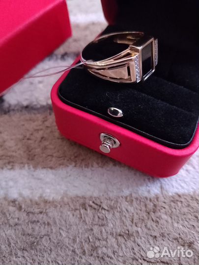 Мужская золотая печатка кольцо