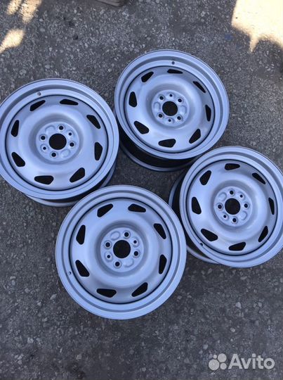 Штампованный диск тзск R15, 4/98 ваз