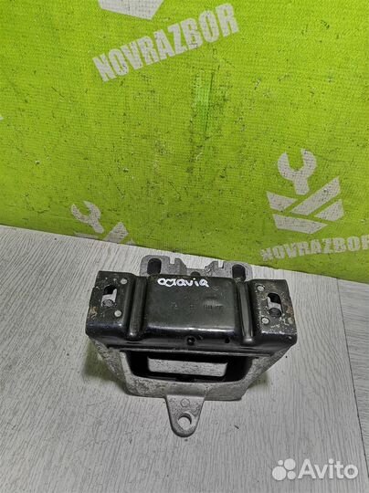 Опора кпп левая Шкода Октавия А4