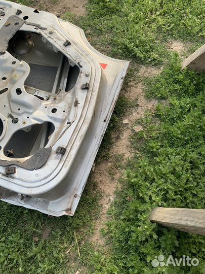 Дверь на ford focus 1