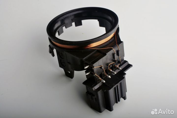 Антенна иммобилайзера Lаnd Rоvеr YWD000010