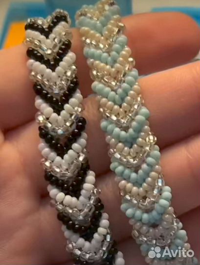 Браслет из бисера