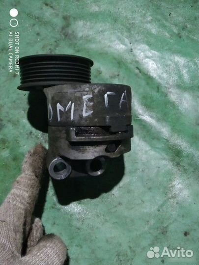 Натяжитель ремня Opel Omega B