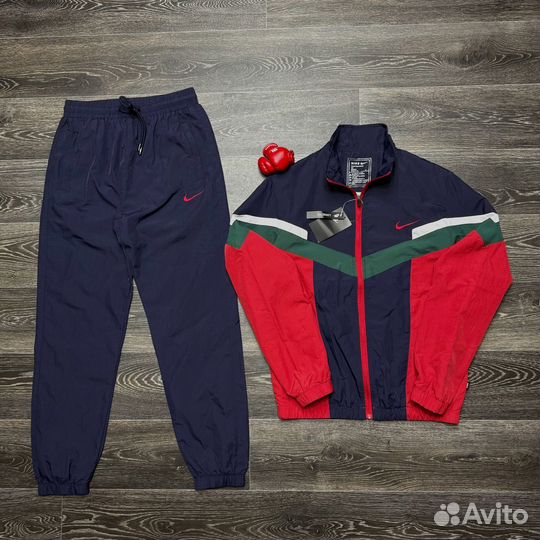 Спортивный костюм мужской Nike