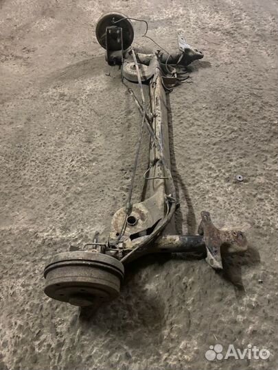 Балка задняя Renault Symbol 1 2002