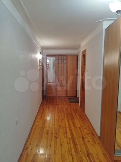 3-к. квартира, 80 м², 1/5 эт.