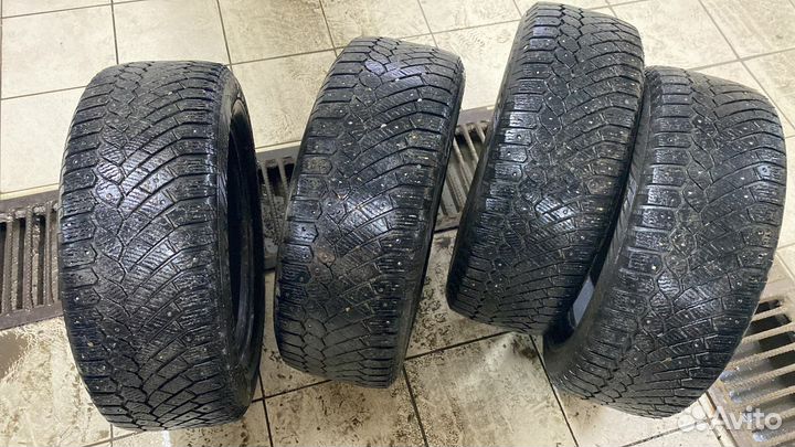 Gislaved Nord Frost 200 215/60 R16