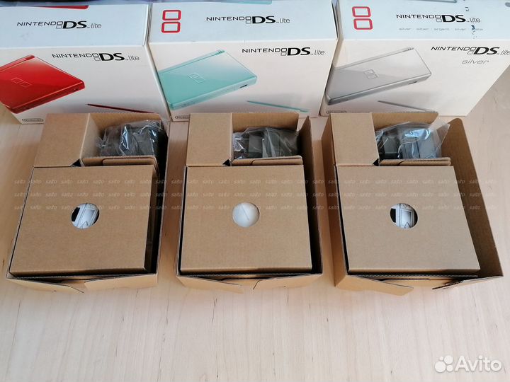 Приставка Nintendo DS Lite - новая