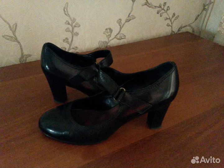 Продаются туфли