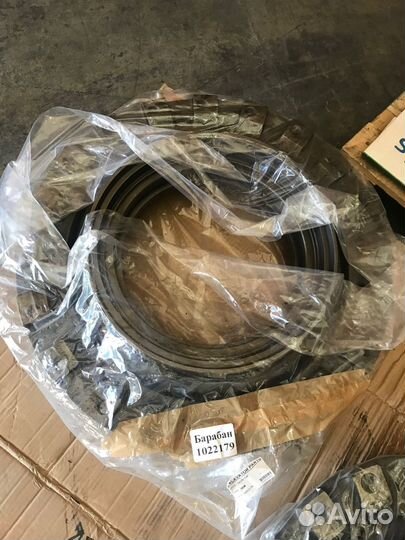 1022179 Ступица Hitachi zx330-1