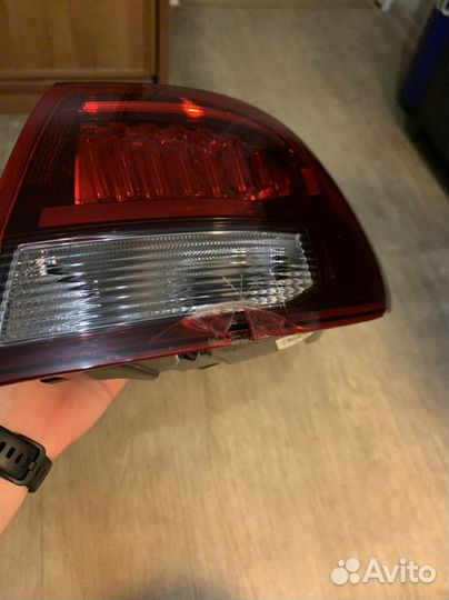Задний правый фонарь kia rio x 2022