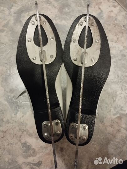 Фигурные коньки 40 размер