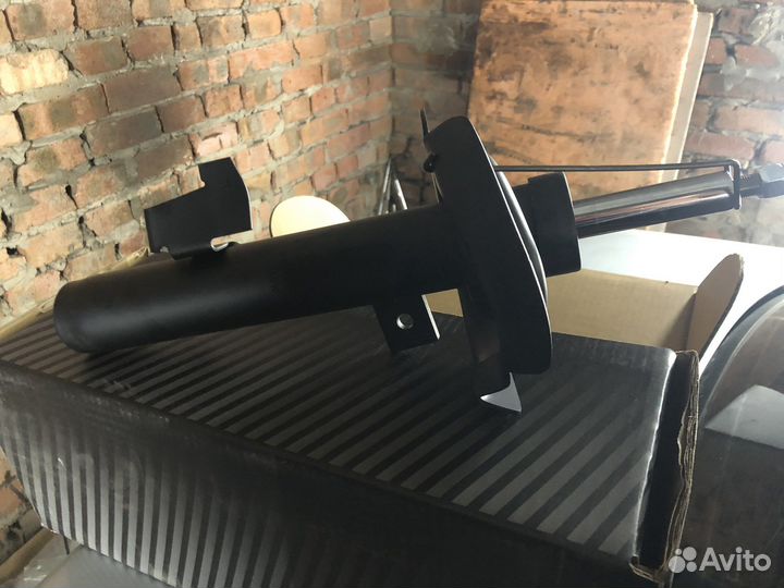 Амортизатор передний ford focus 2