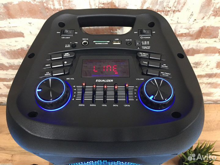 Блютуз колонка новая с караоке