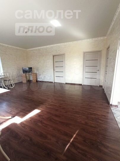 Дом 107 м² на участке 14,7 сот.