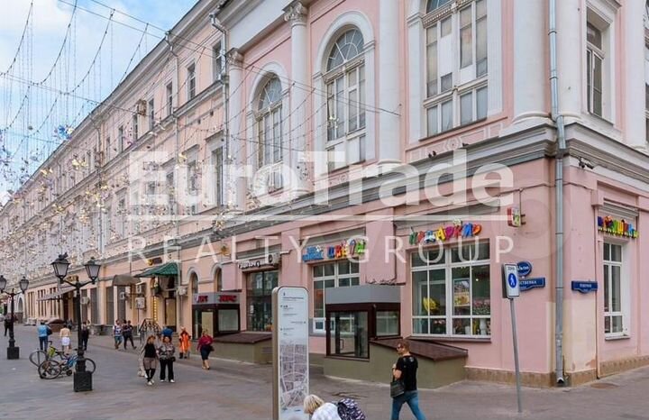 Продам торговое помещение, 447 м²