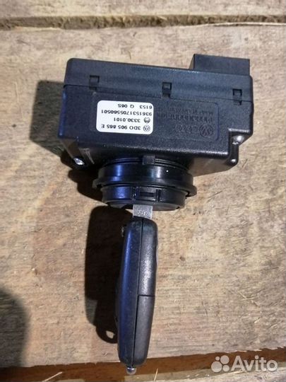 Замок Зажигания Туарег 2005 год