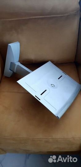 Навесная поворотная металлическая полка