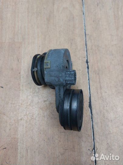 Натяжной ролик приводного ремня Opel Astra H