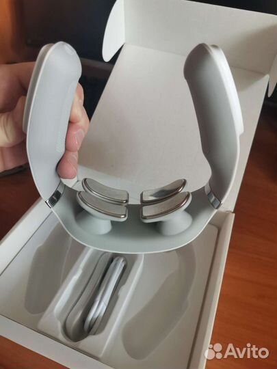 Электроимпульсный шейный массажёр