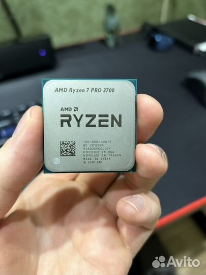 Ryzen 7 pro 3700. Ryzen 5 2400g. AMD Ryzen 5 Pro 2400g. AMD Ryzen 5 Pro 2400g Box. AMD Risen 5 2400g.