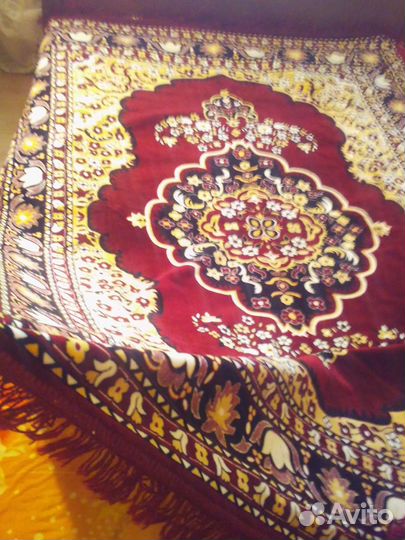 Дивандек гдр + 2 покрывала на кресла, новый