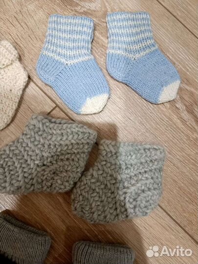 Вязаные носки для новорожденных