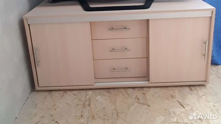 Тумба под телевизор