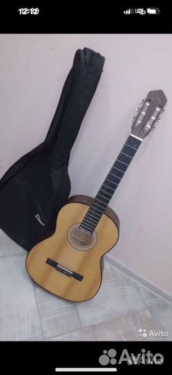 Классическая гитара strunal