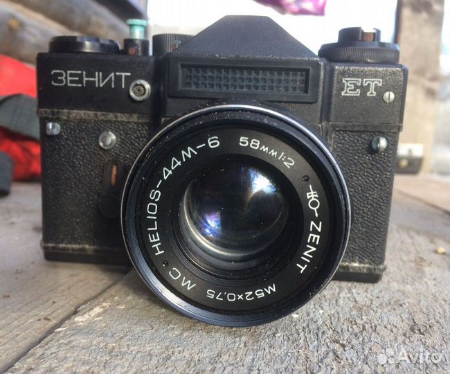 Пленочный фотоаппарат зенит