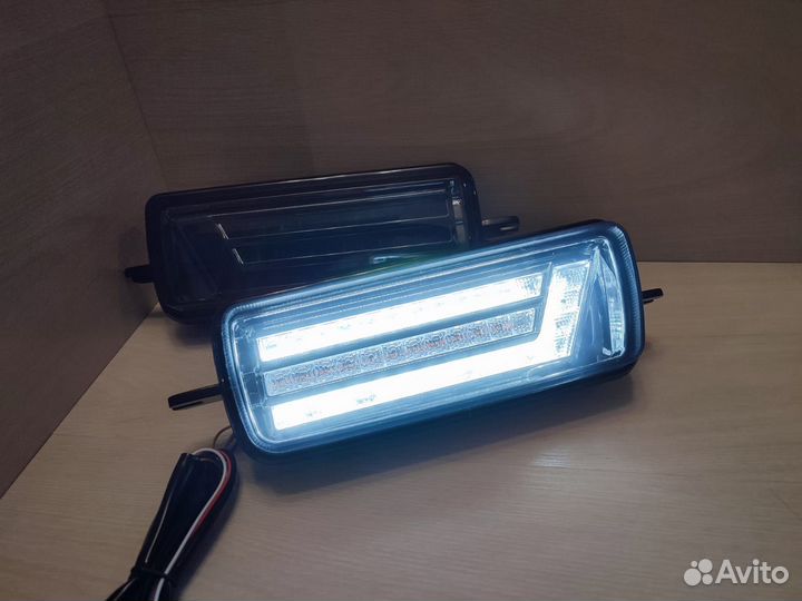 Надфарники диодные Niva (Lexus) с повторителем