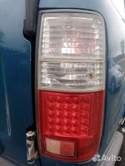 Фонарь задний