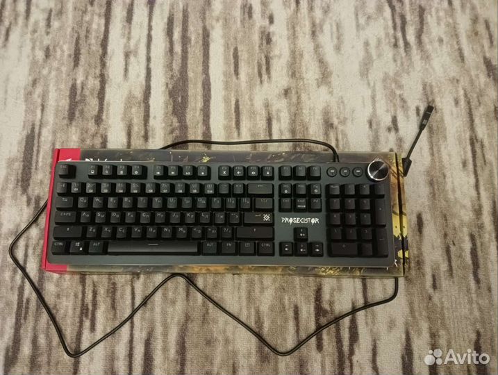 Игровая механическая клавиатура