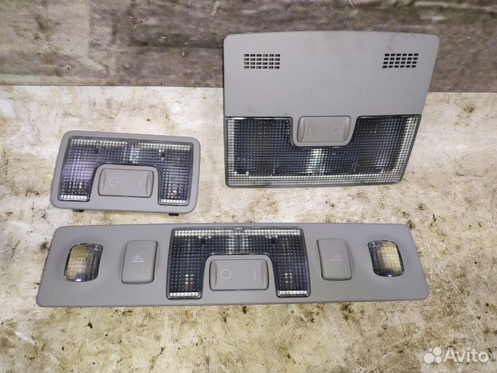 Audi A6 C5 плафон освещения салона