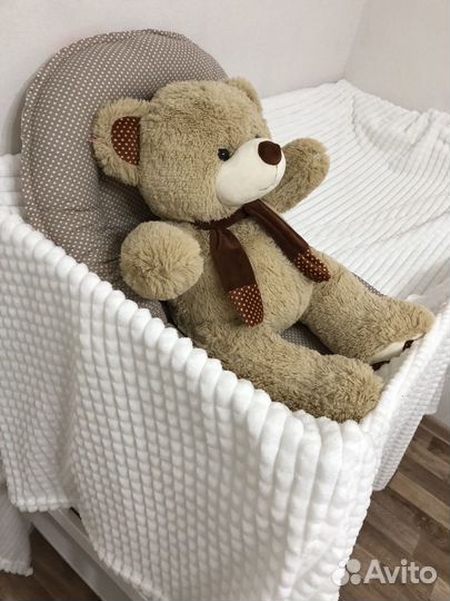 Плюшевый медведь