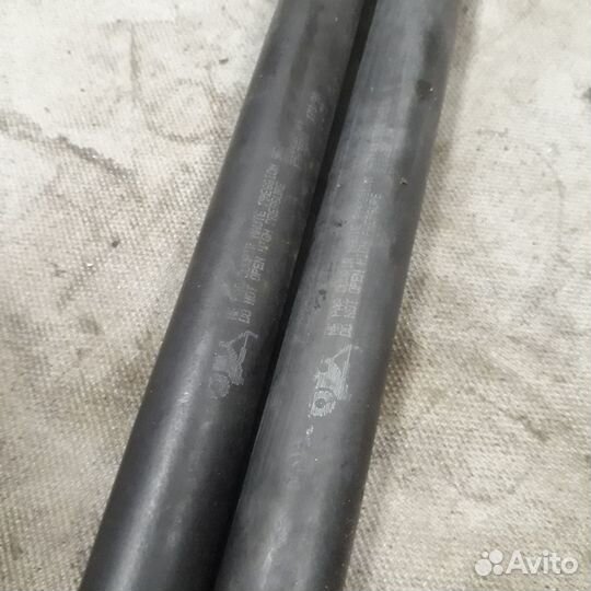 Стойки амортизаторы крышки багажника Пежо 206