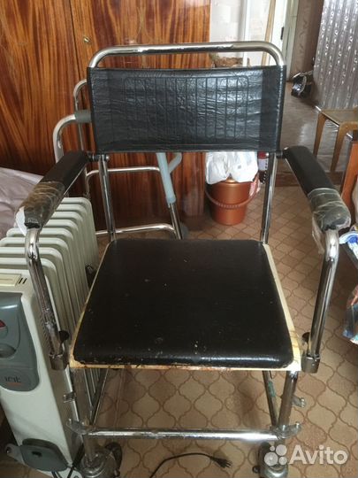 Санитарный стул туалет