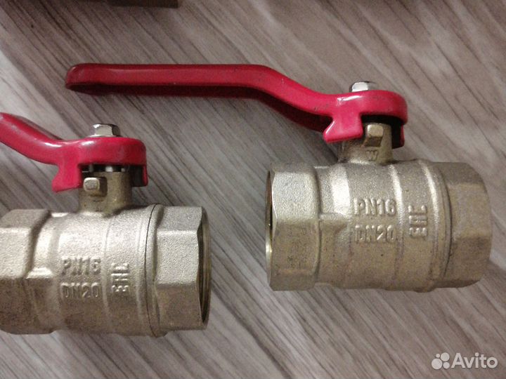 Кран винтовой