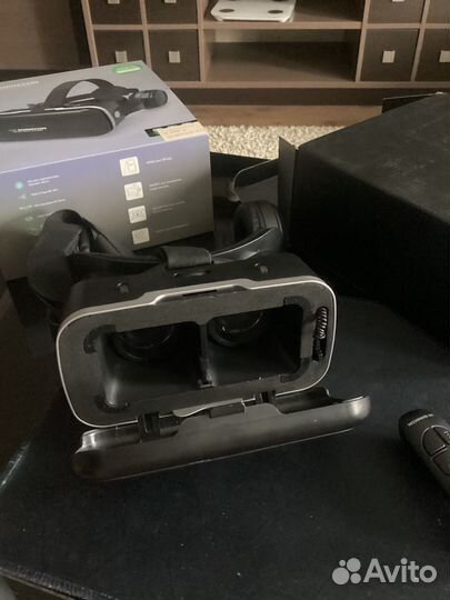 Очки виртуальной реальности для телефона