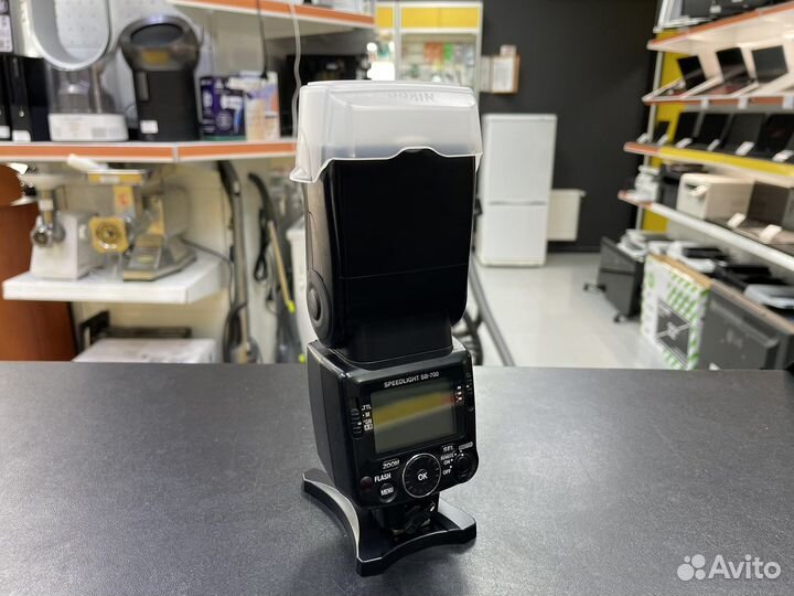 Вспышка Nikon Speedlight SB-700 / гарантия