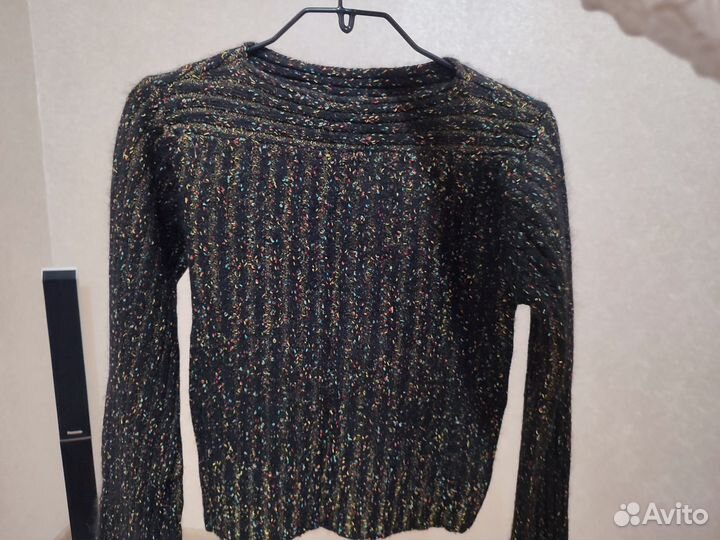 Свитер новый 44 разм